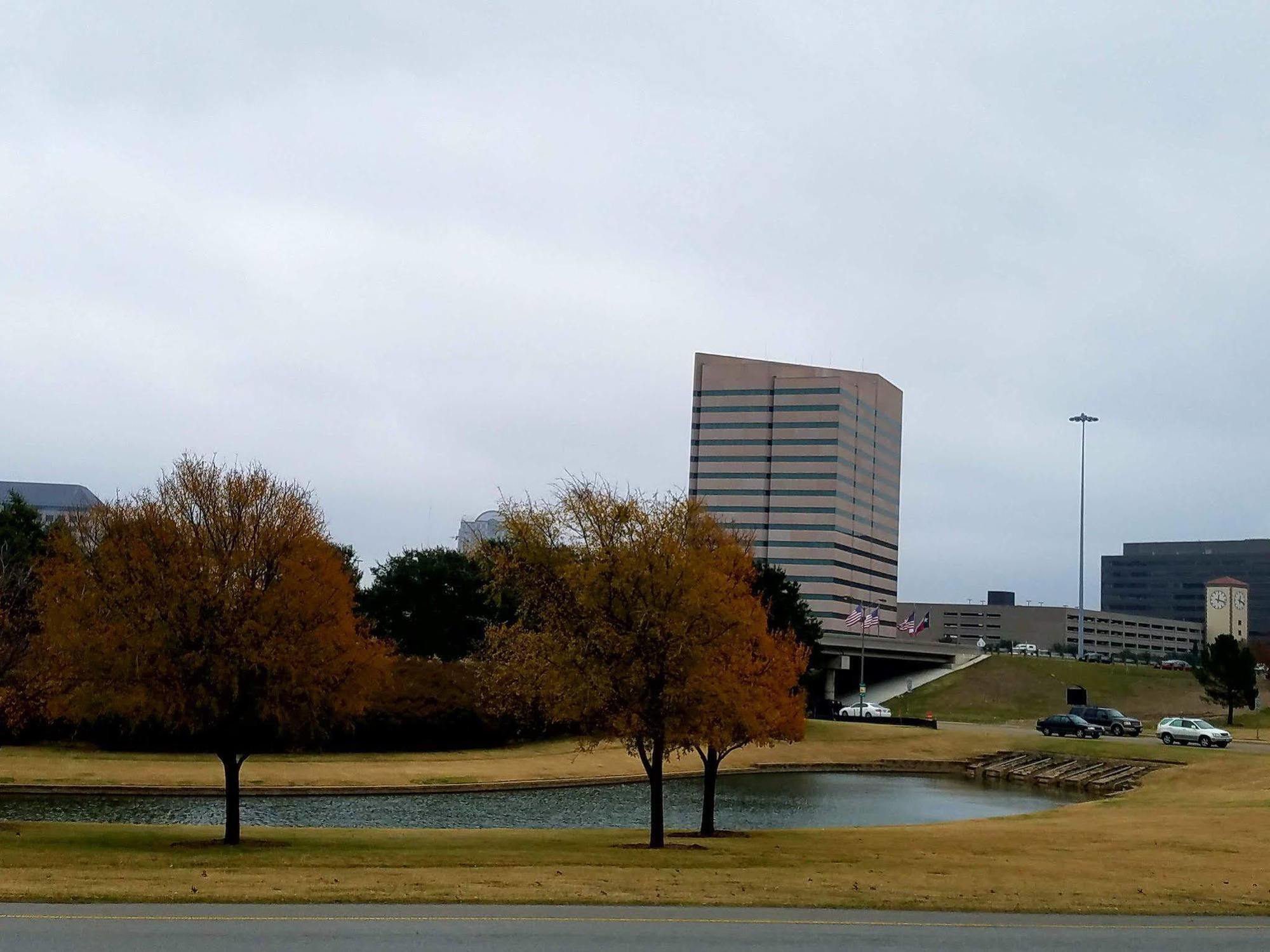 Holiday Inn Irving Las Colinas By Ihg Extérieur photo